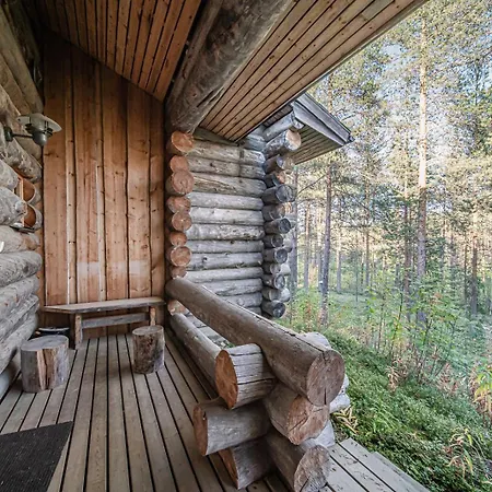 Aavalevi Log Apartment *