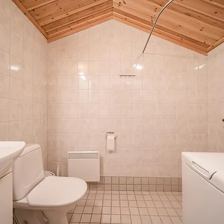 Aavalevi Log Apartment *
