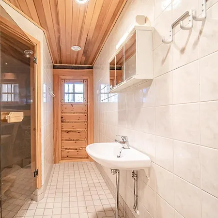 Aavalevi Log Apartment *